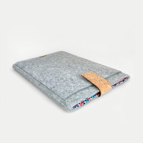 Deksel til MacBook Air 13 | med magnetlås og ekstra rom | lys grå - Fargerik | Modell "HAKA"