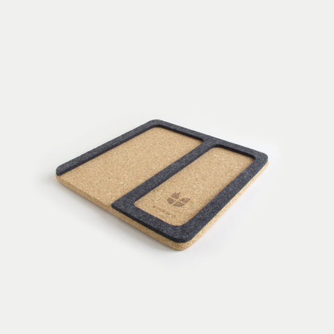 Organizer for mobiltelefoner, briller, notatblokker, klokker, etc. | laget av filt og kork | antrasitt