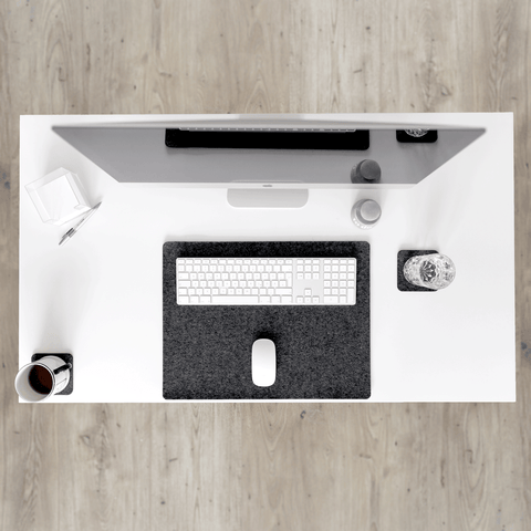 Skrivebordsunderlag av filt og kork | 38x50 cm | antrasitt