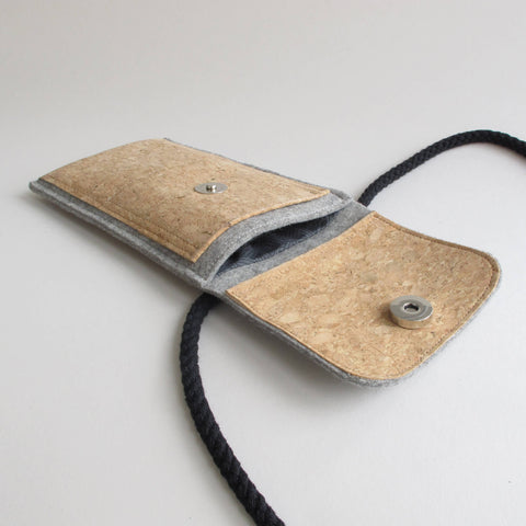 Skulderveske for Xiaomi POCO X6 | laget av filt og økologisk bomull | lys grå - tracks | modell KEDJA