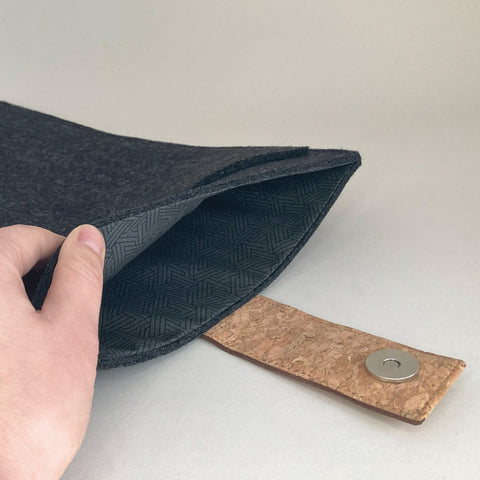 Etui for Acer Spin | med magnetlås og ekstra rom  | antrasitt - spor | Modell "HAKA"