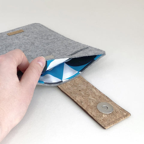 Deksel for PocketBook Touch Lux 5 | med magnetlås og ekstra rom | lys grå - Shapes | Modell "HAKA"
