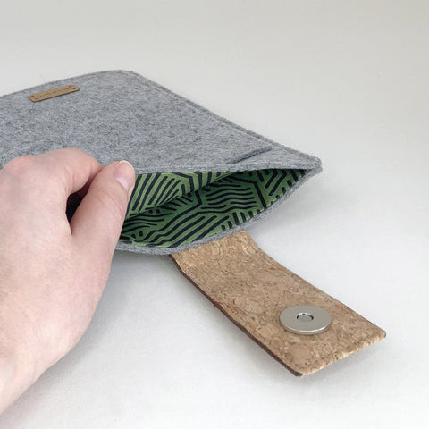 Hylse for Boox Palma 2  | med magnetlås og ekstra rom | lys grå - Striper | Modell "HAKA"