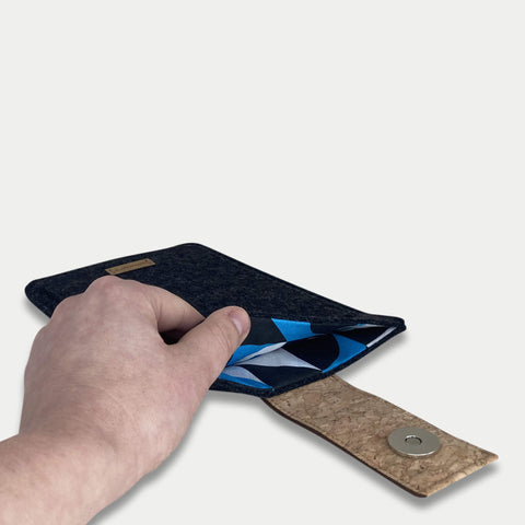 Skreddersydd eReader-etui | med magnetlås og ekstra rom | antrasitt - Former | Modell "HAKA"