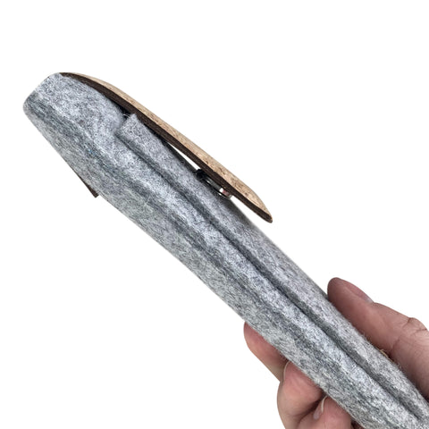 Skreddersydd eReader-etui | med magnetlås og ekstra rom | lys grå - Fargerik | Modell "HAKA"