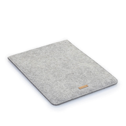 Deksel til MacBook Air M2 15 | laget av filt og økologisk bomull | lys grå - Fargerik | Modell "LET"
