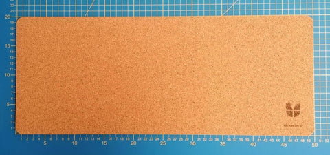 Skrivebordsunderlag av filt og kork | 20x50 cm | lys grå