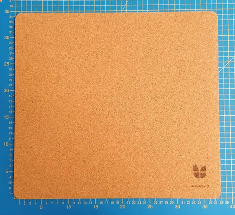 Skrivebordsunderlag av filt og kork | 38x34,5 cm | antrasitt