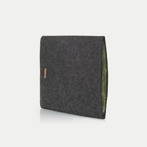 Deksel for MacBook Air M2 13,6" | laget av filt og økologisk bomull | antrasitt - striper | Modell "LET"
