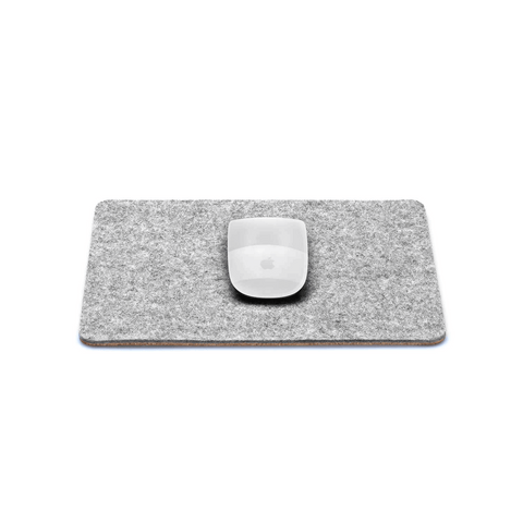Musematte laget av filt og kork | 20x25 cm | lys grå